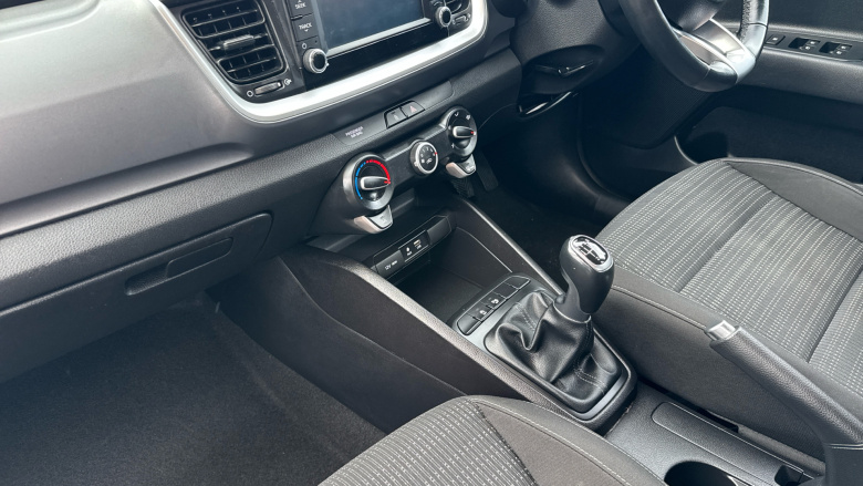 Kia Stonic 1.4 MPi 2 5dr Petrol Estate